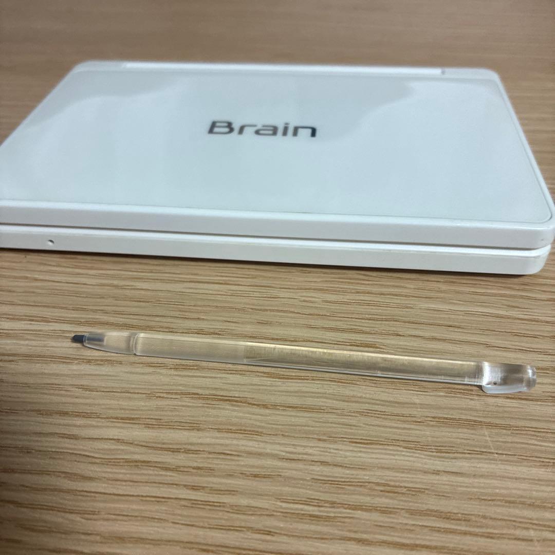 SHARP Brain 電子辞書 ホワイト ケース付き - メルカリ