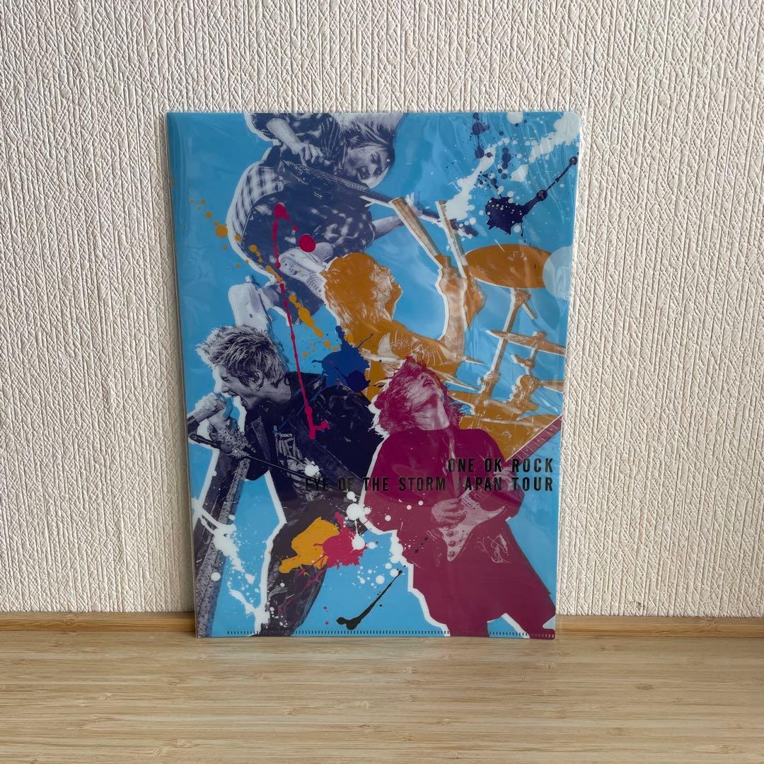 ONE OK ROCK EYE OF THE STORM クリアファイル - メルカリ