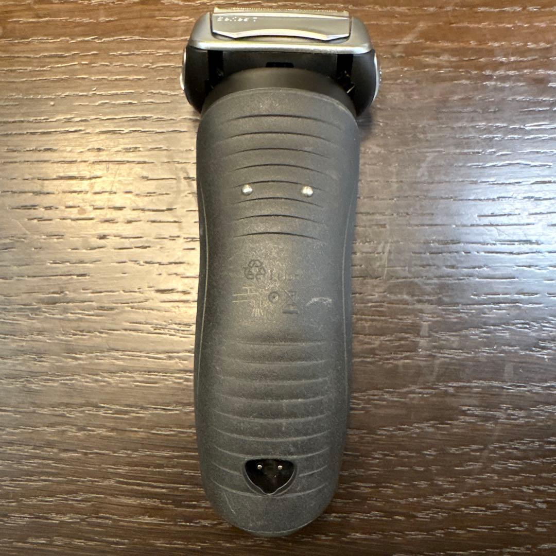 ブラウン series7 7760cc 洗浄機付き ※中古品、箱、取説なし - メルカリ