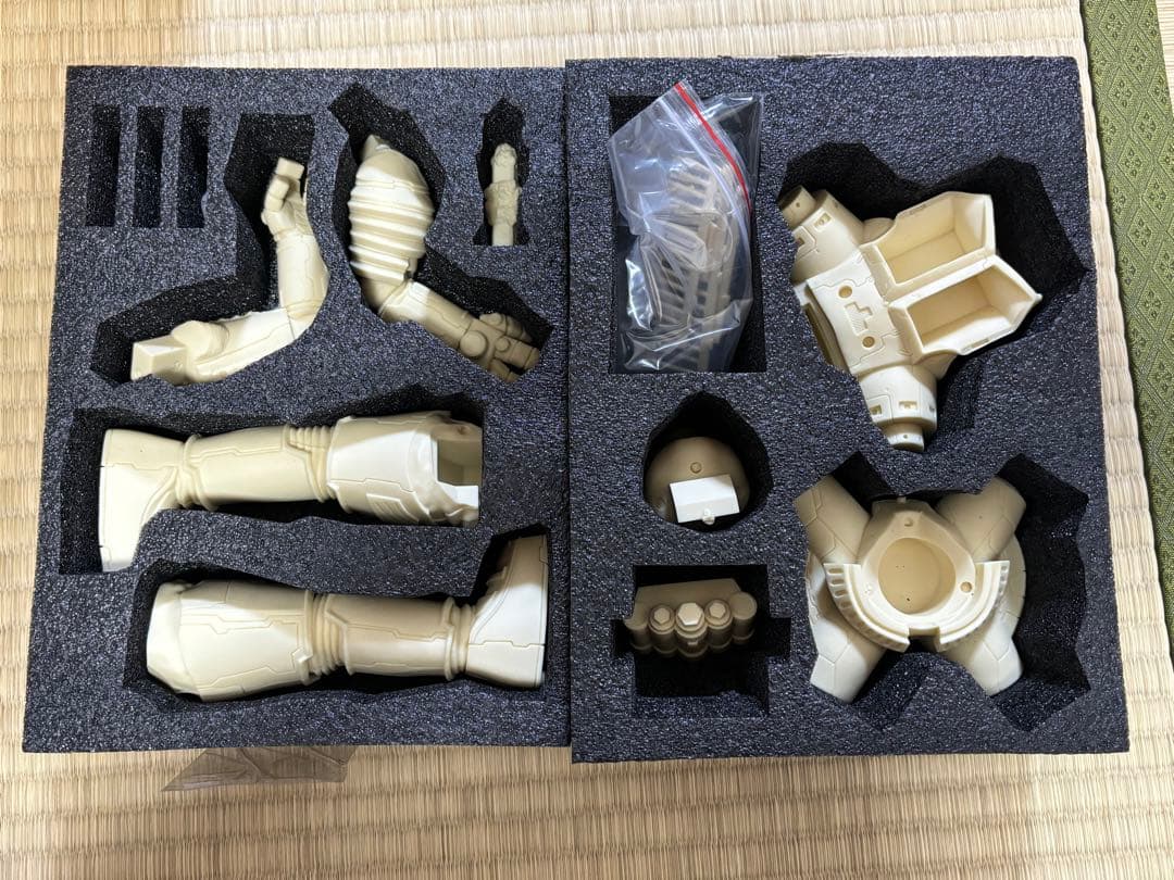 ガレージキット ウルトラ研究室 キングジョーⅡ - メルカリ