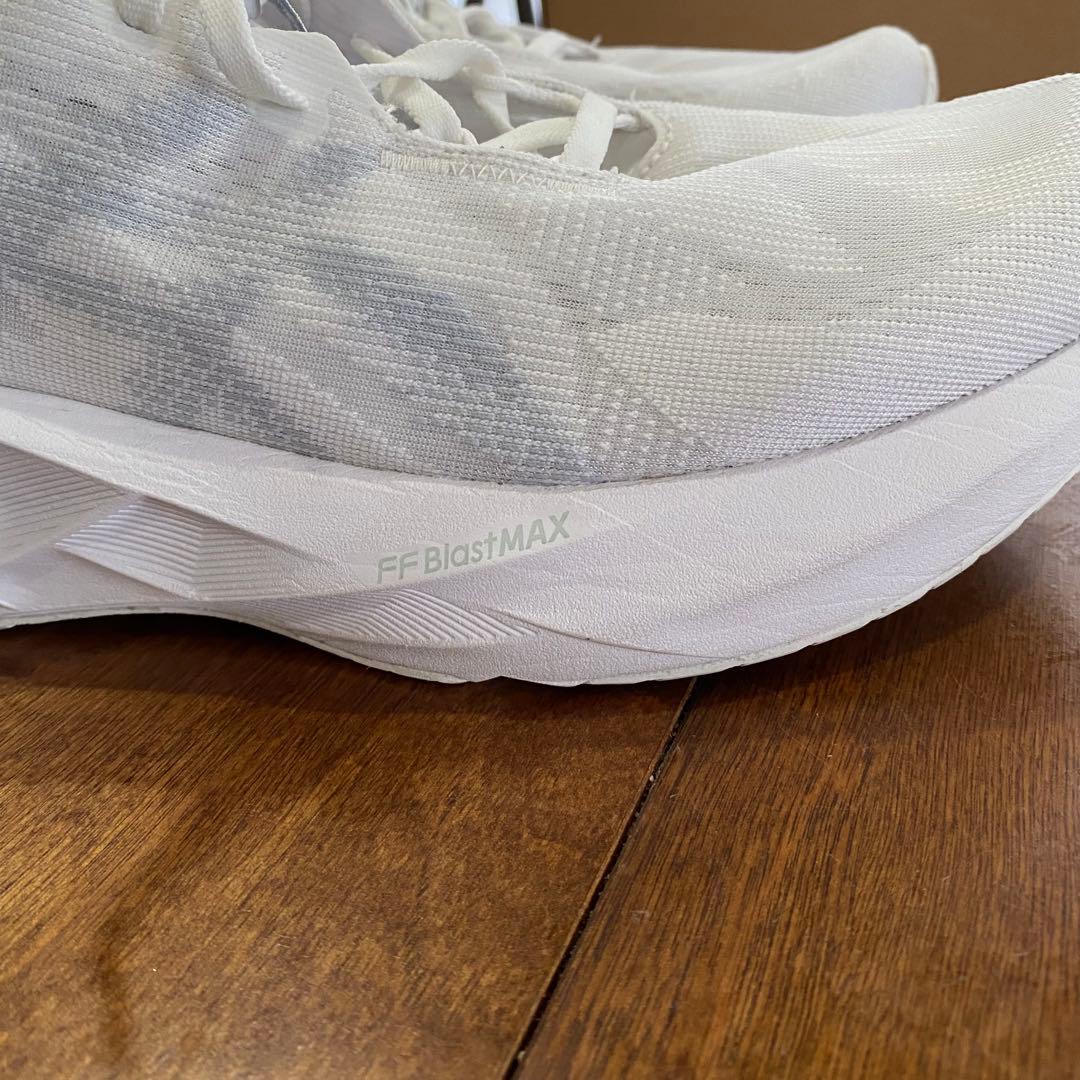 アシックス NOVABLAST 5 27.0cm ノヴァブラスト5