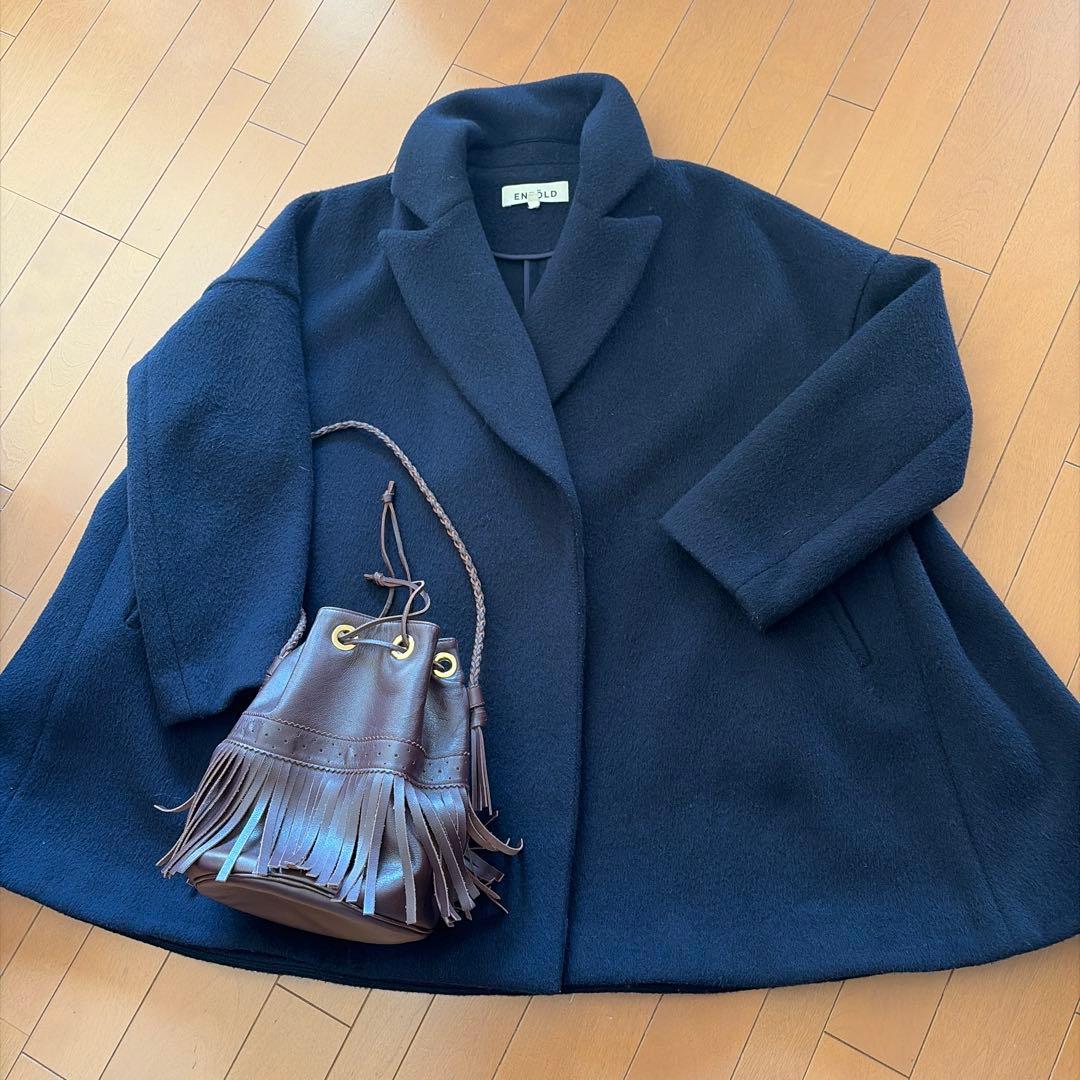 ローラ様　ENFOLD☆ショートビーバーＡライン36 ローラ 大胆ニットで魅せた！美肩＆美脚に会場も超ヒートアップ「最近