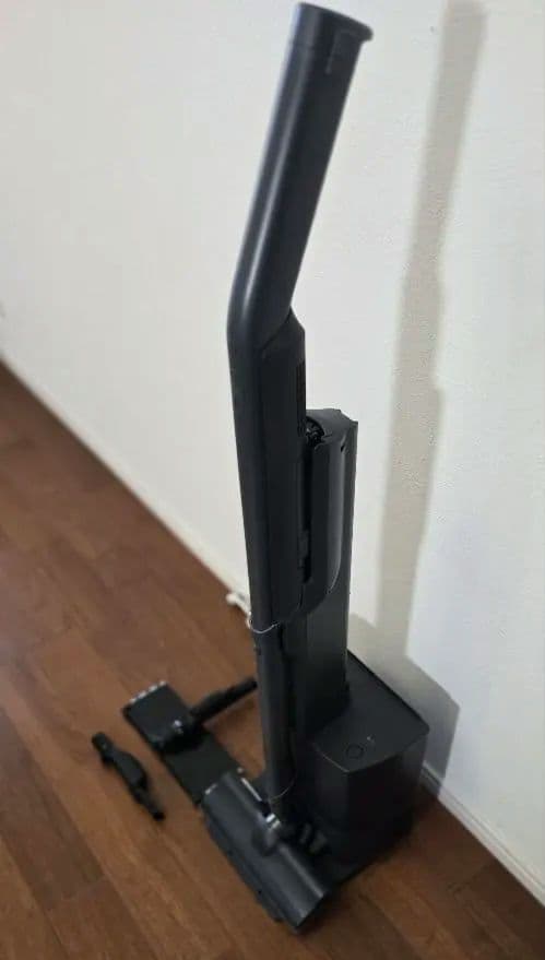 ほぼ新品】東芝スティックコードレス掃除機VC-SL130DS（使用20回未満