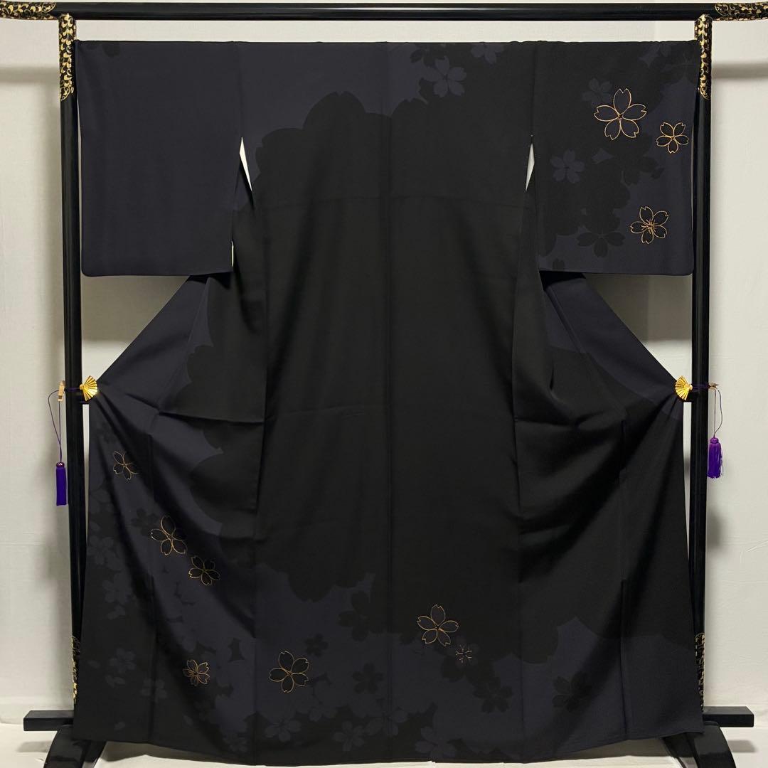 D308 訪問着 桜 黒地 金彩 正絹 着物 袷 極美品 - メルカリ