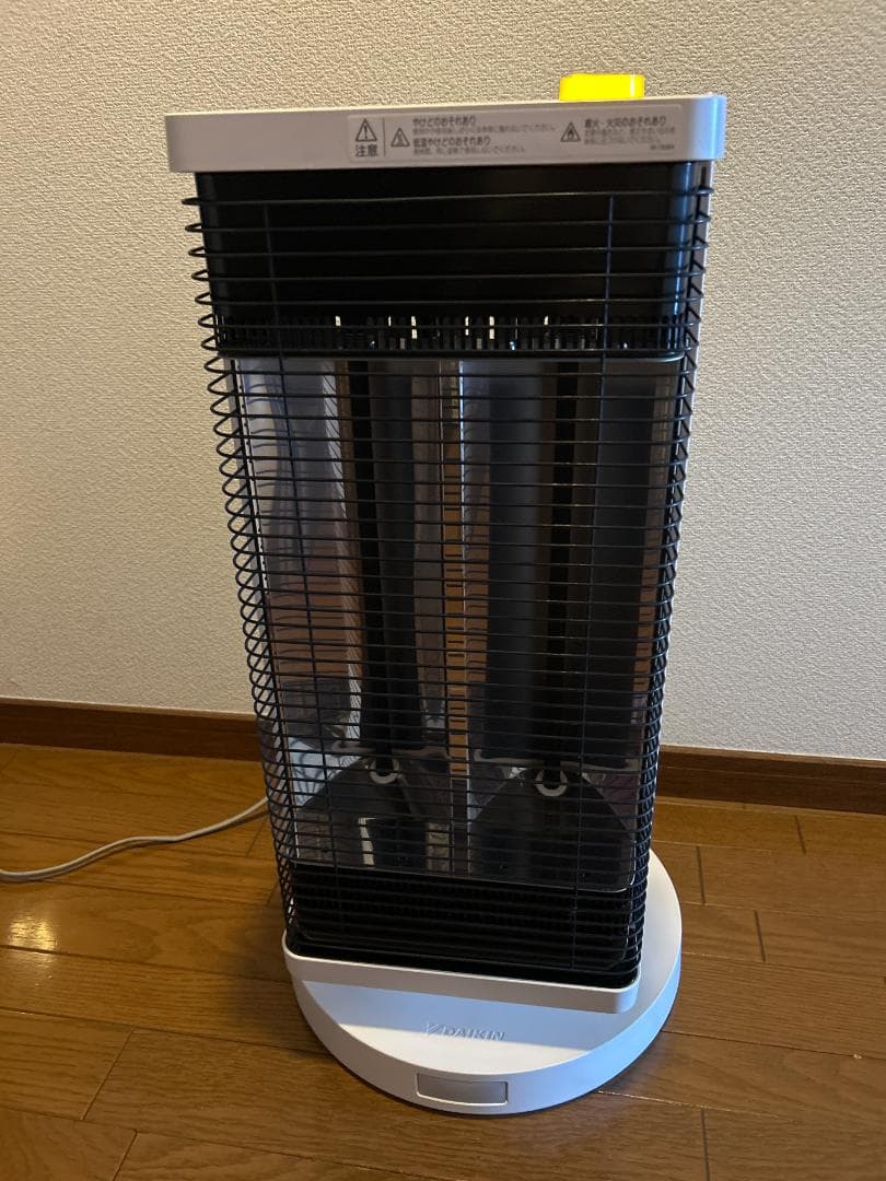 DAIKIN ダイキン セラムヒート 遠赤外線 暖房機 CER11VS ヒーター ダイキン（DAIKIN） CER11VS-W セラムヒート 遠赤外線暖房機 : GIGA