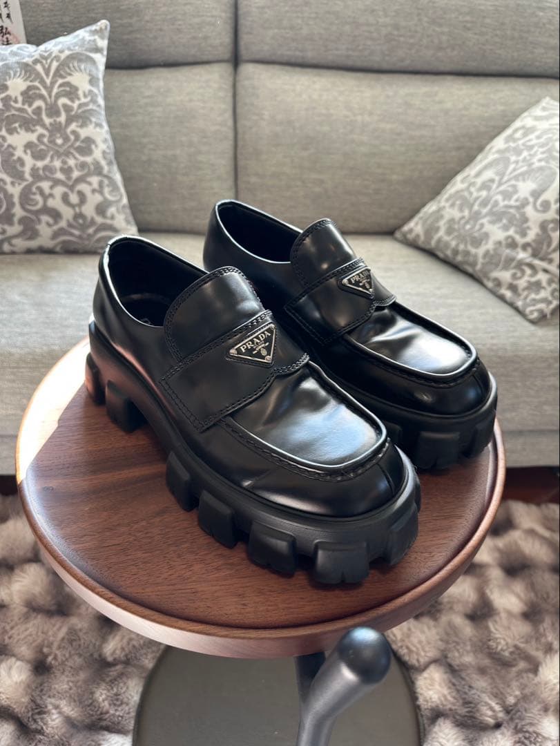 PRADA メンズモノリスブラッシュドレザー　8.5 (27.5cm)