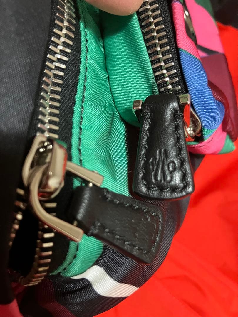 モンクレール ボディバッグ・ウエストポーチ カラフル