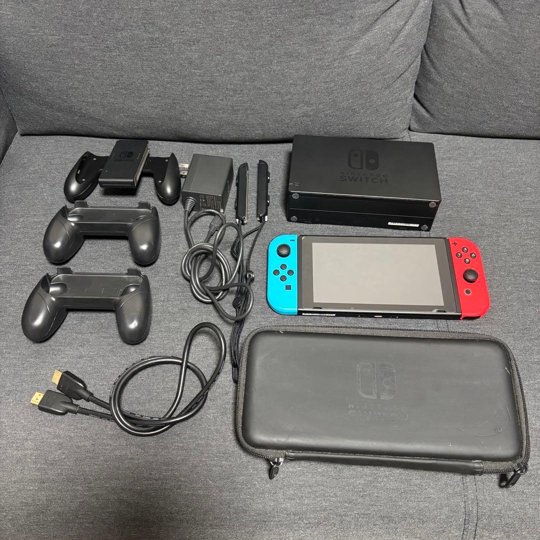 @*b様 Nintendo Switch ネオンブルー/ネオンレッド 本体 Amazon.co.jp: Nintendo Switch 本体 (ニンテンドースイッチ) Joy-Con