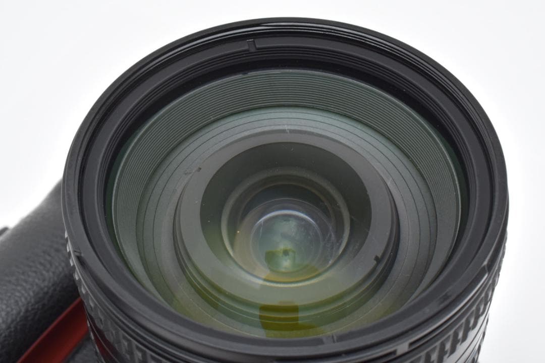 ニコン　Nikon F5 AF Nikkor 24-120m F3.5-5.6