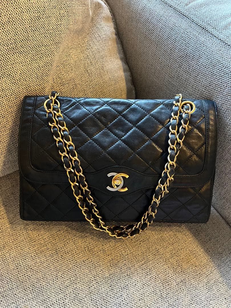 正規品　CHANEL パリ限定　Wフラップ　チェーンショルダー　マトラッセ CHANEL パリ限定マトラッセWフラップターンロックチェーンショルダー