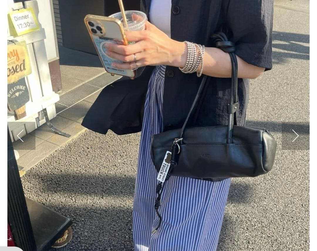 YURT ユルト 黒 レザー ショルダーバッグ - メルカリ