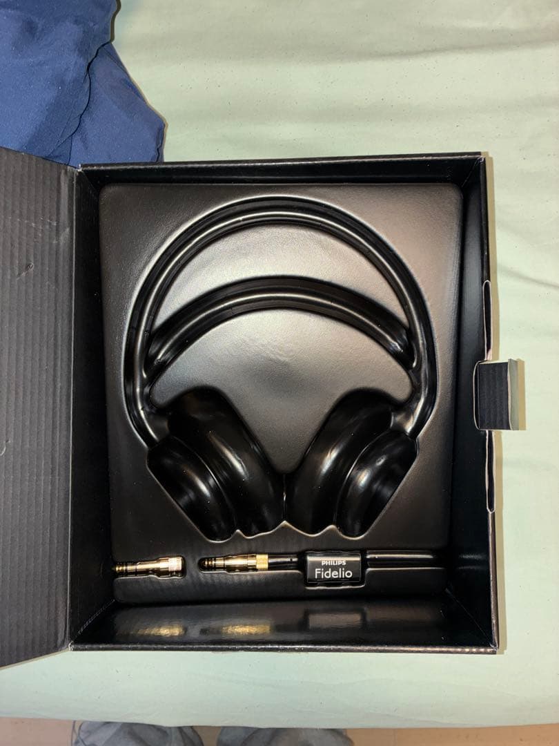 ヘッドホン Philips Fidelio X2HR Amazon.co.jp: フィリップス Fidelio 開放型ヘッドフォン ブラック