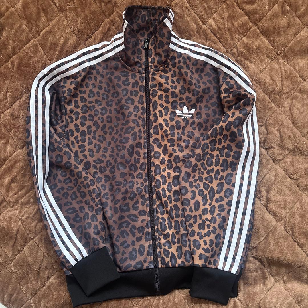 adidas ABCマート限定　レオパード トラックジャケット　L ヒョウ柄 新品 adidas ABCマート限定 レオパード トラックジャケット Sヒョウ柄