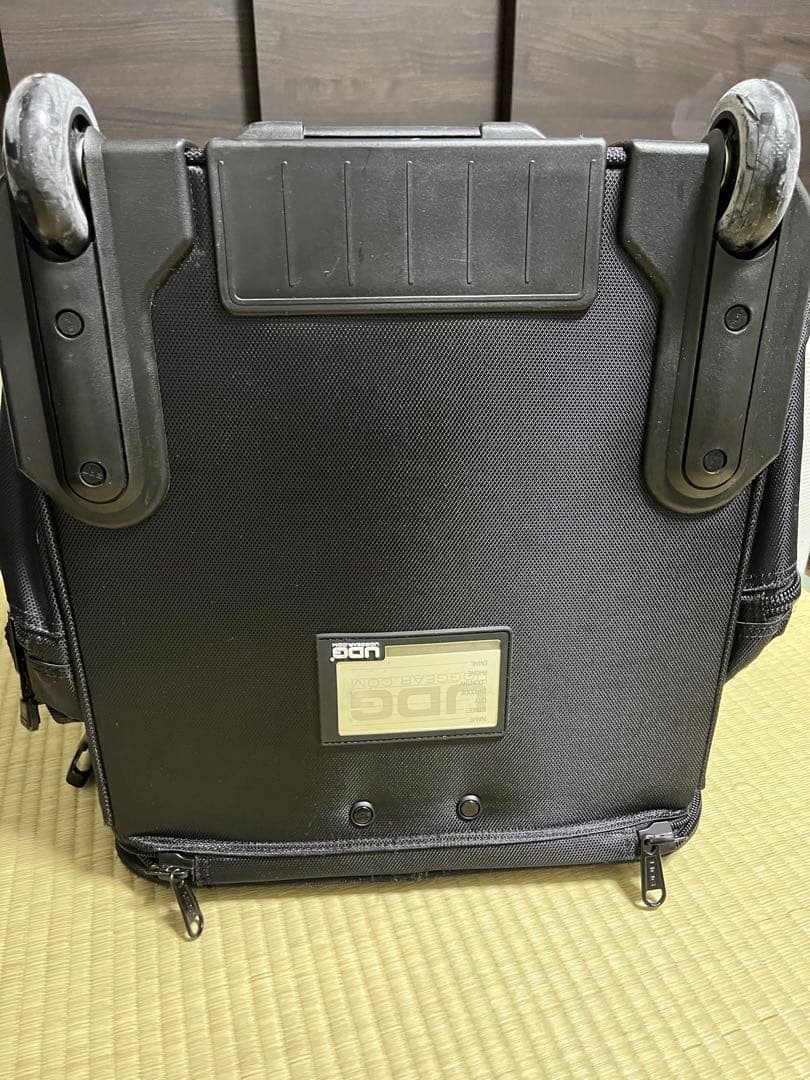 UDGレコードバッグ UltimateSlingBagTrolleyDeLuxe - メルカリ