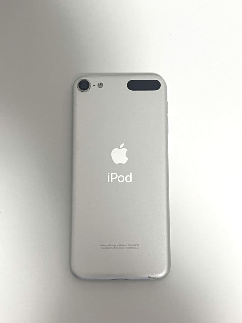 iPod touch 7世代　128GB シルバー　グレイ　初期化済み iPod touch 7世代 128GB シルバー グレイ 初期化済み Amazon.co.jp