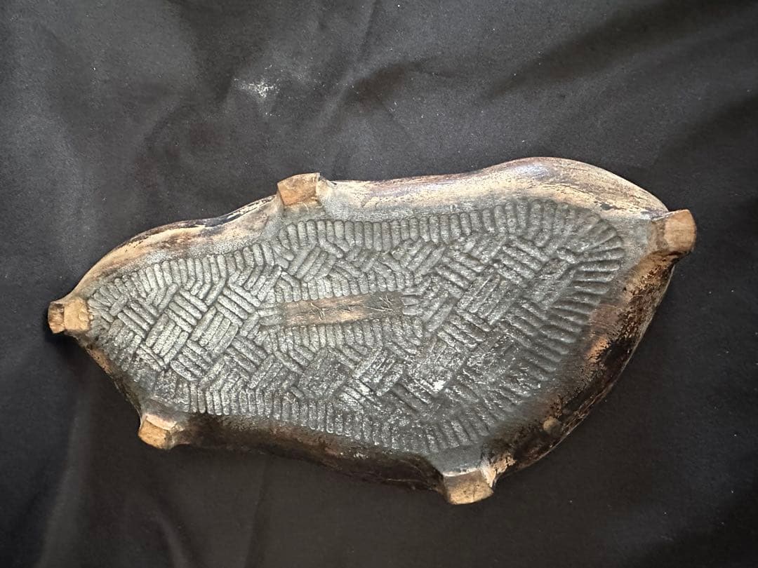 菊花石 薄紅菊&白菊 2.5kg 手彫り台座付き/水石 鑑賞石 鉱物