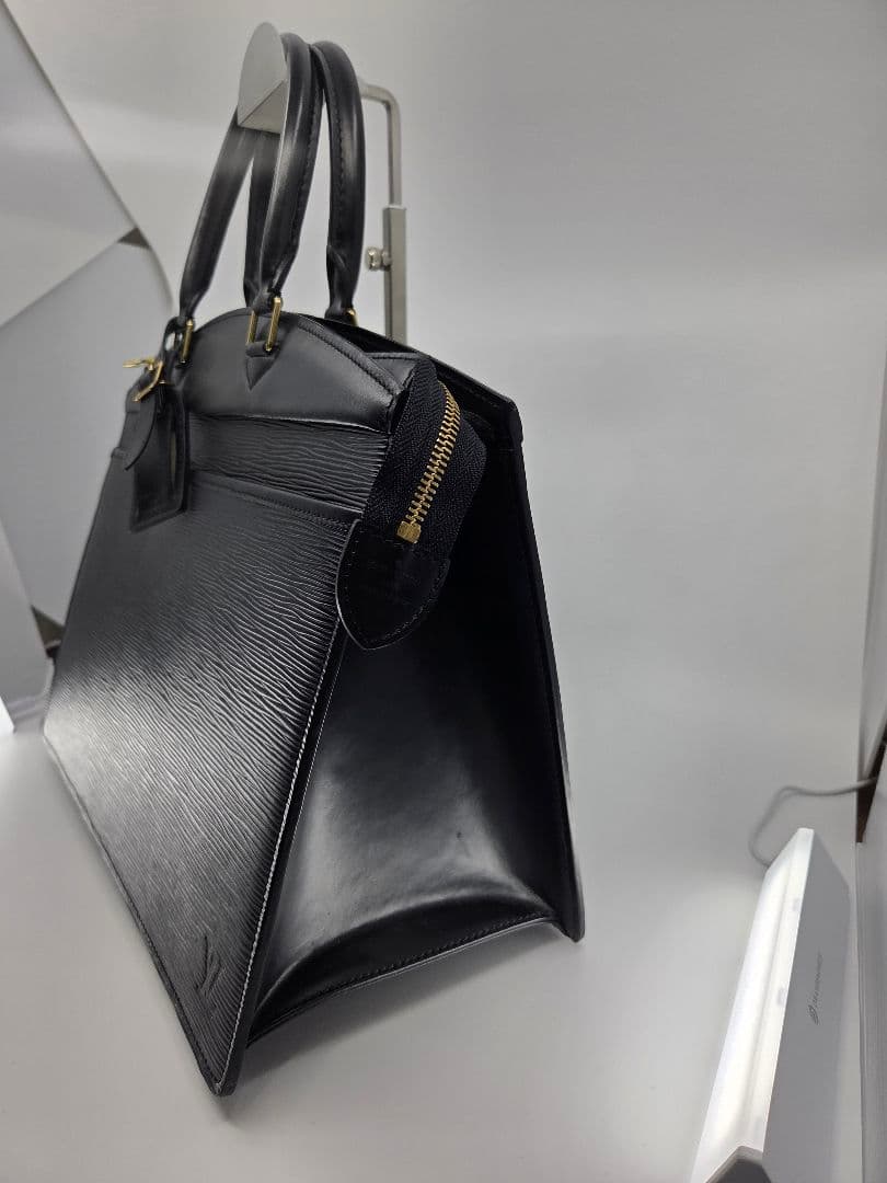 ルイヴィトン エピ リヴィエラ ハンドバッグ ビジネスバッグ M48182