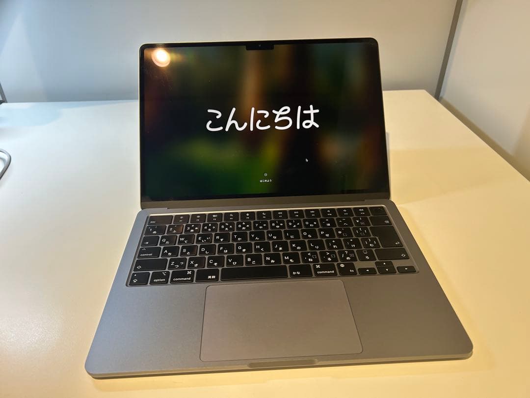 13インチMacBook Air M2 スペースグレイ【送料込】 13インチMacBook Air [整備済製品] 8コアCPUと8コアGPUを搭載したApple