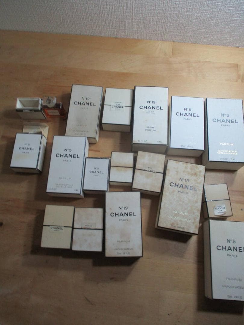 Sakura商品　７．５ｍｌ～２８ｍｌ総数23個　半分以上未使用品　№１９