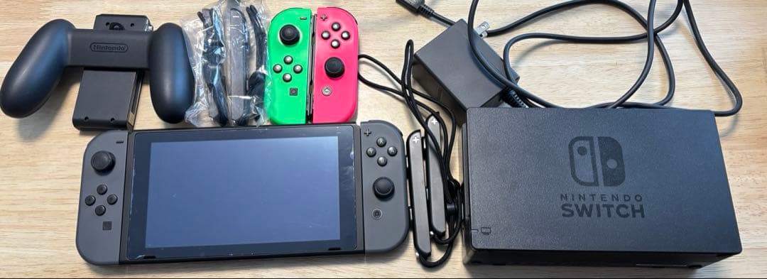 Switch 本体　Joy-Con セット 任天堂（Nintendo） 送料込 Nintendo Switch本体 Joy-Con(L)/(R)グレー