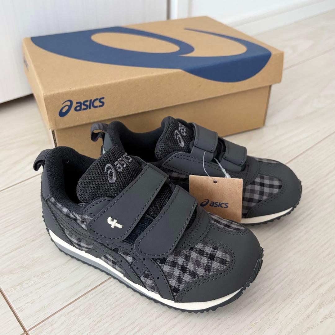 familiar ＊ スニーカー 16cm ベビースニーカー〈アシックスキッズ × familiar〉 | ファミリア公式サイト