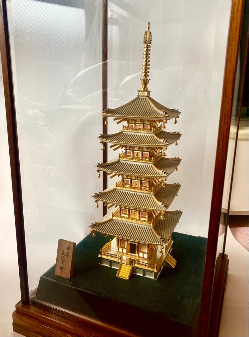 関武比古 銀製 五重塔 共箱 ガラスケース付き Takehiko Silver - メルカリ