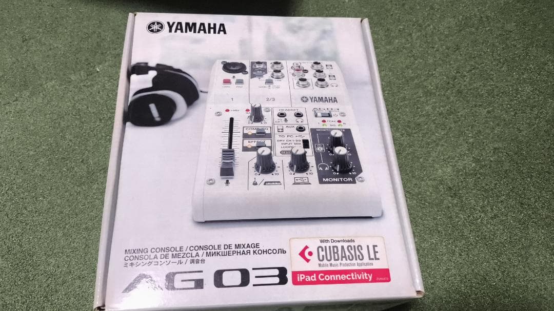 YAMAHA AG03 ミキシングコンソール 箱説明書付き＋オマケ さまざまな機器や楽器が接続でき、配信やモバイルで便利な機能を搭載