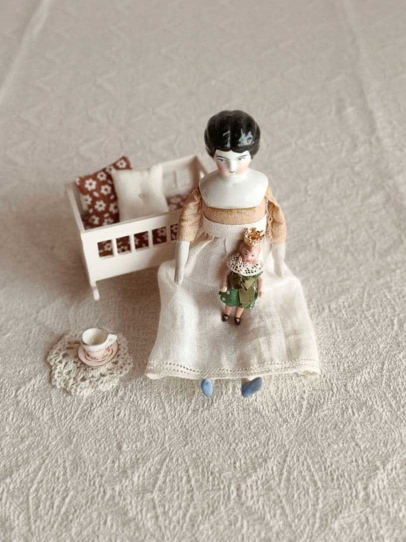 * mini doll ❀ * 親指姫のような 小さな女の子