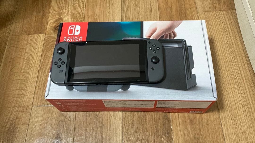 Nintendo Switch グレー 本体 箱付き　ドッグ付き Nintendo Switch 本体 グレー ドック付き Nintendo Switch グレー 本体