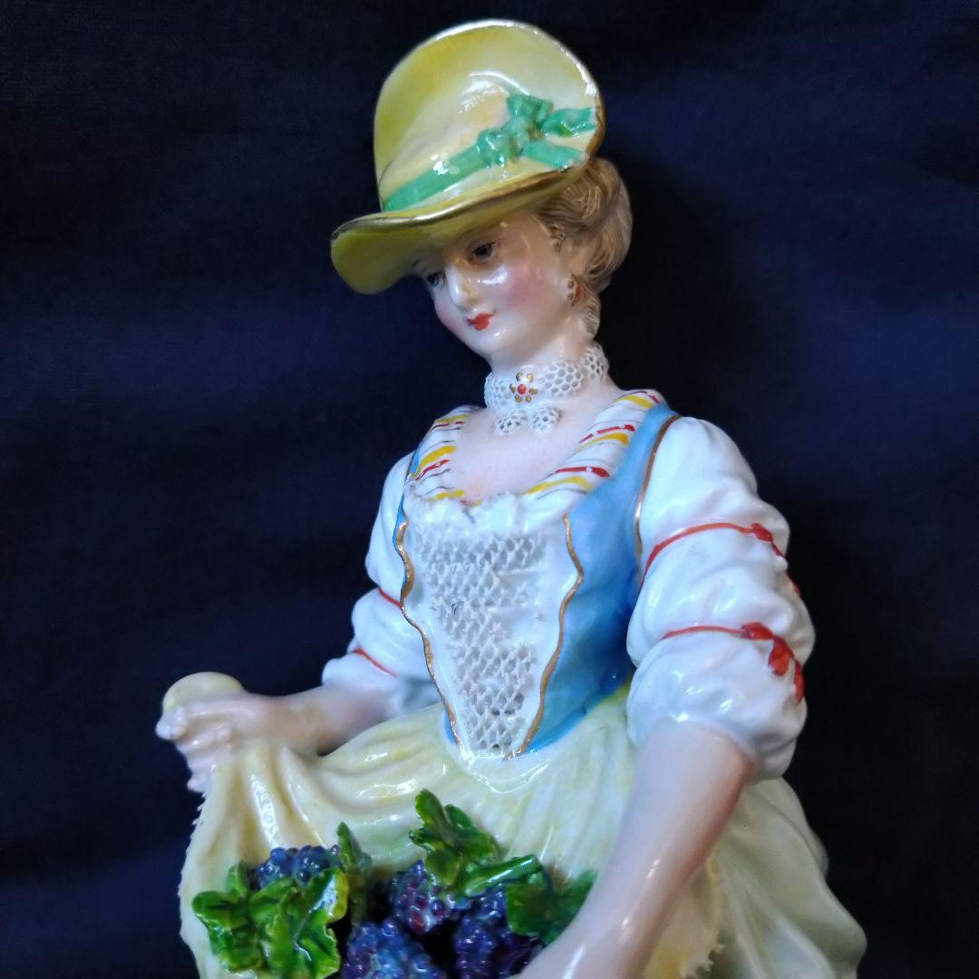 ✤1924年以前マイセン(Meissen)フィギュリン✤『葡萄の収穫』✤ 1924年以前MeissenマイセンPaulHelmig原型/人形で遊ぶ女の子のフィギュ