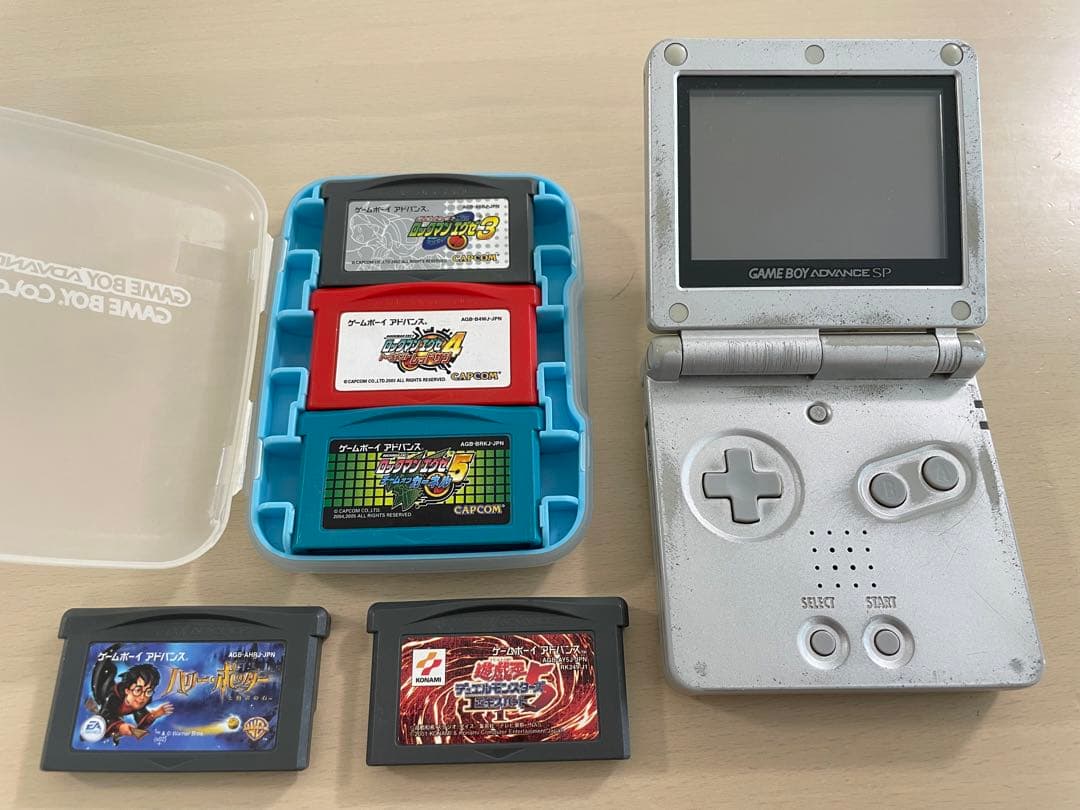 ゲームボーイアドバンスSP本体 ソフト5本 ケース付 - メルカリ