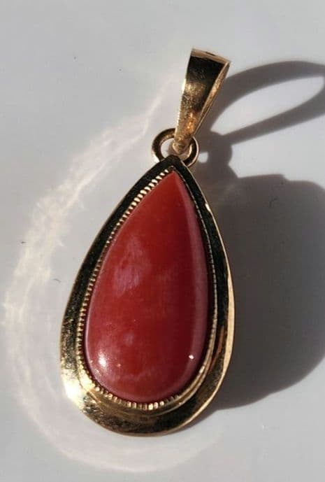 18k 18金 天然赤珊瑚4ct 涙滴型ペンダント 18k 18金 天然赤珊瑚4ct 涙滴型ペンダント 18k 18金 天然赤珊瑚4ct 涙