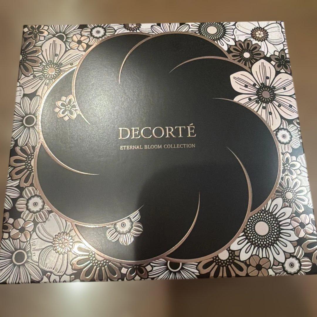 コスメデコルテ クリスマスコフレ 2025 エターナル ブルーム