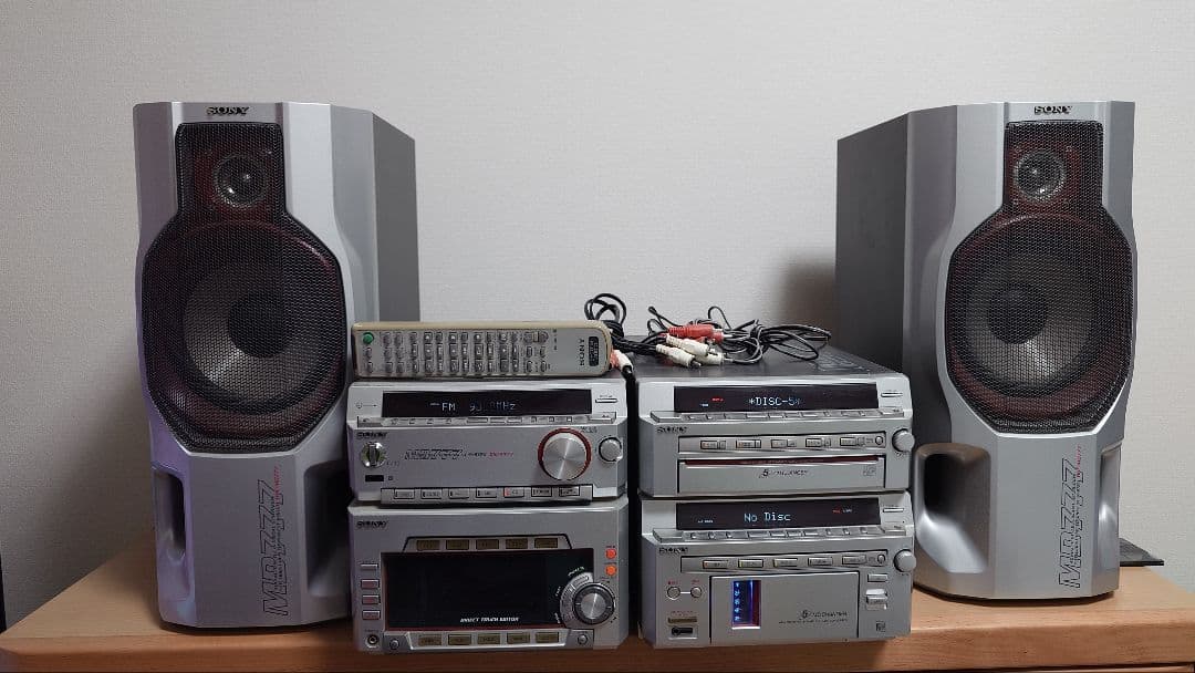 SONY DHC-MD777 ミニコンポセット Sony DHC-MD777 [MiniDisc Wiki]
