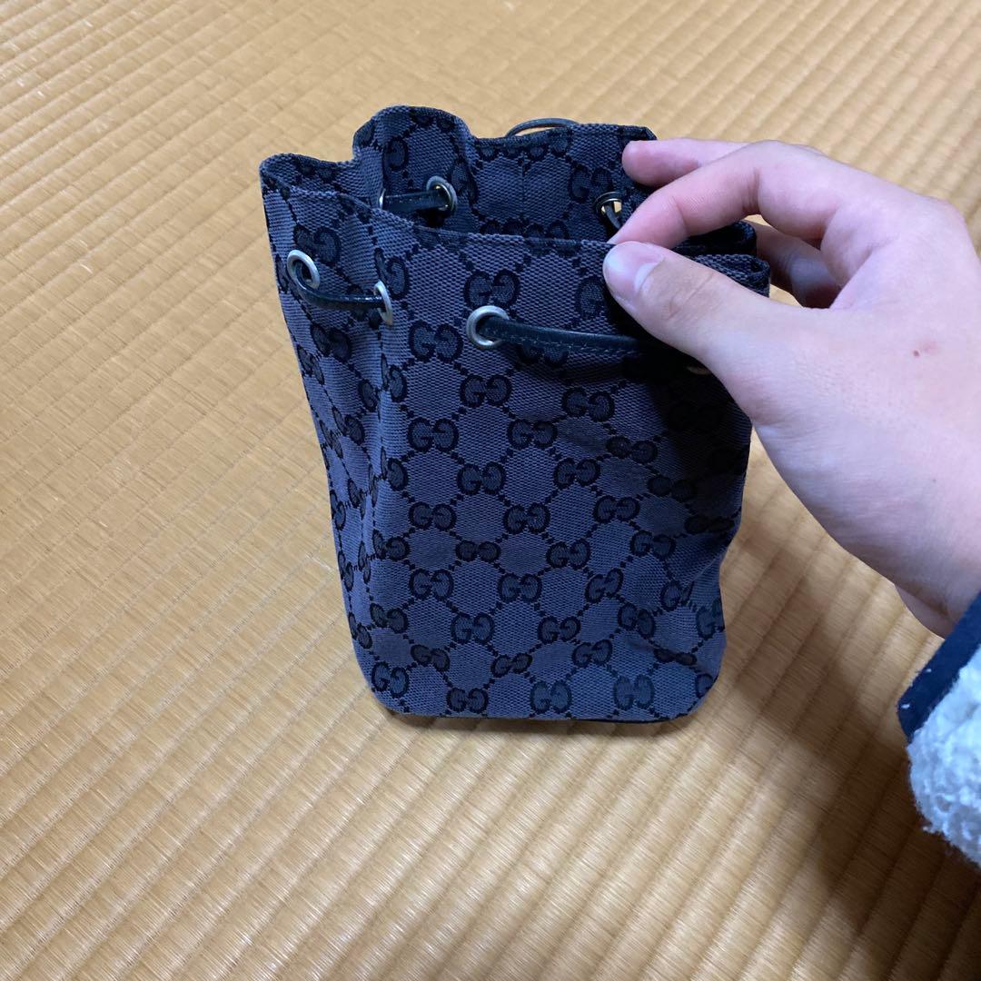 Gucci ブラック GGパターン ドローストリングバッグ