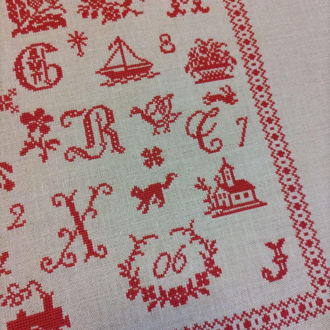 クロスステッチ完成品《フランス アンティークモチーフ》