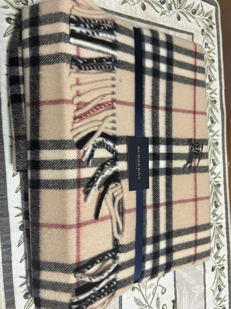 Burberry チェック柄ブランケット ギフトボックス付き BURBERRY バーバリー チェック柄 ブランケット 西川産業 タグ付き