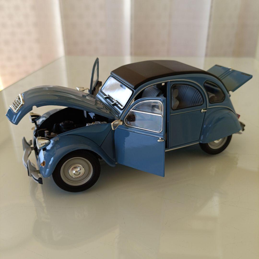 ミニチャンプス製　シトロエン　2CV 1953 Amazon.co.jp: ミニカーモデル 1:24スケール シトロエン 2CV AU SR