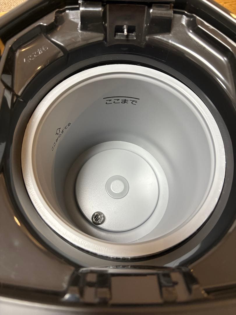 タイガー 電気ポット 蒸気レス 2.2L ブラックPIM-G220　2023年製