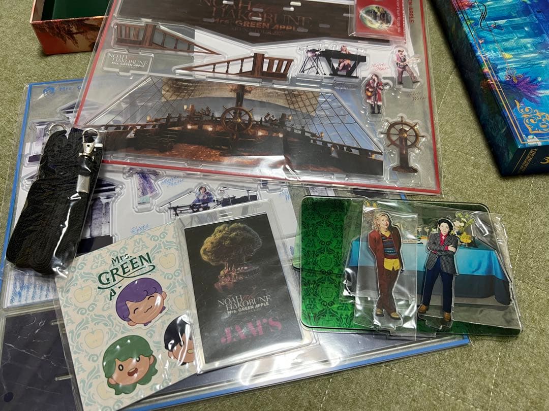 Mrs. GREEN APPLE ノア・アトランティス円盤グッズ ミュージシャン