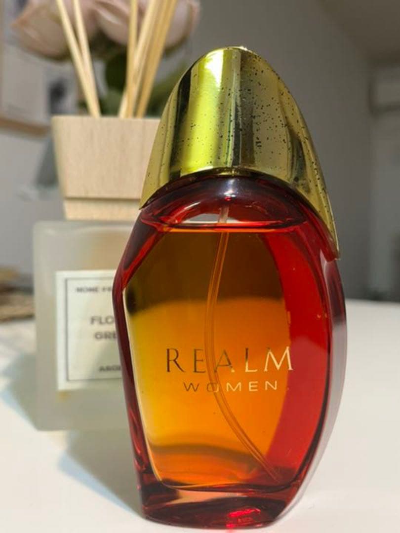 レルム REALM 香水 50ml 廃盤品 浜崎あゆみ愛用 - メルカリ