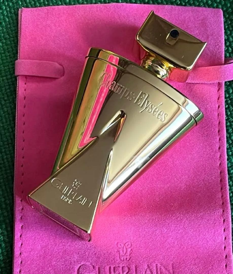 ゲラン　シャンゼリゼ　パルファム　10ml 新品未使用　レア GUERLAIN - 未使用 GUERLAIN ゲラン シャンゼリゼ パルファム 10mlの