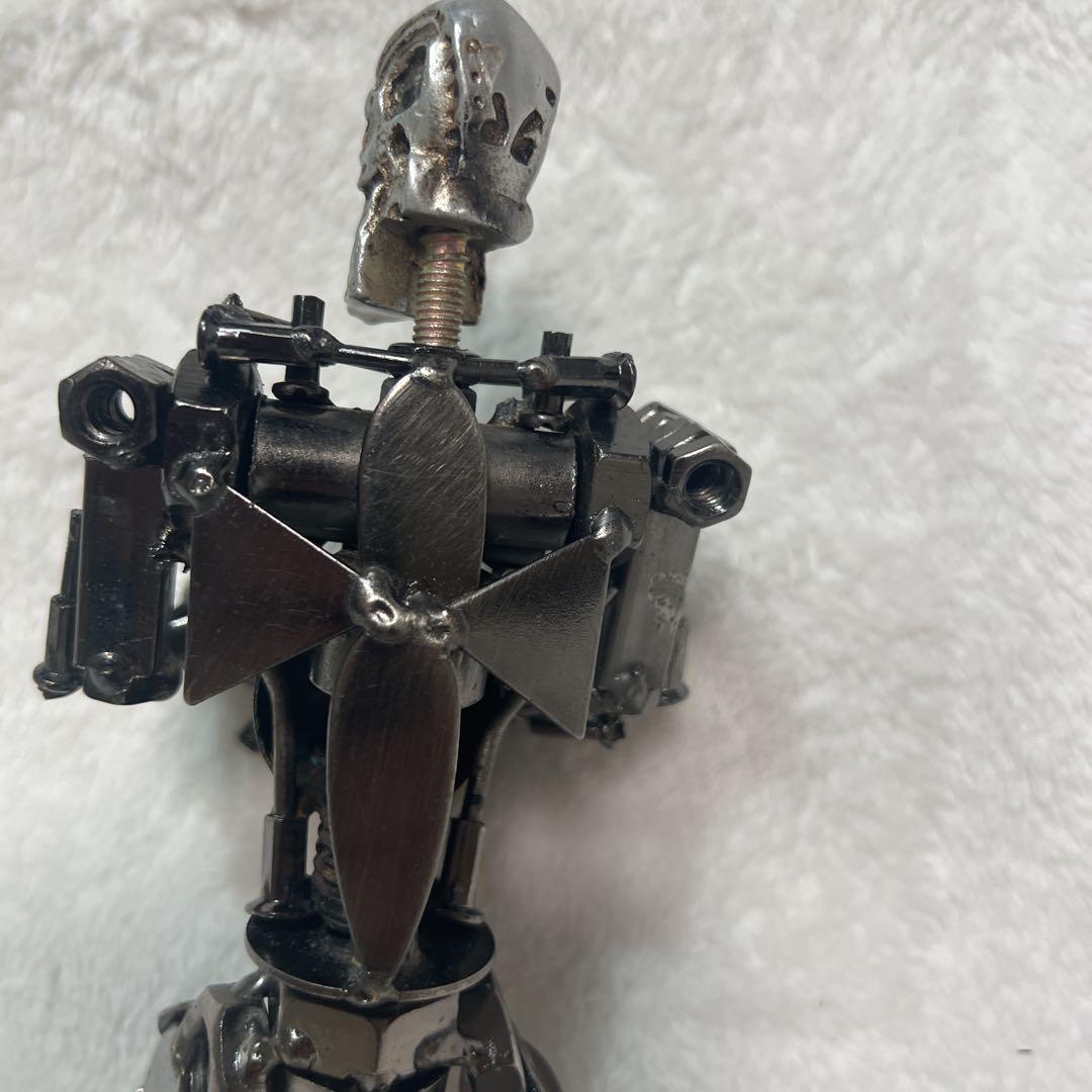 メタルアート ターミネーター 廃材 スクラップ ナット ロボット