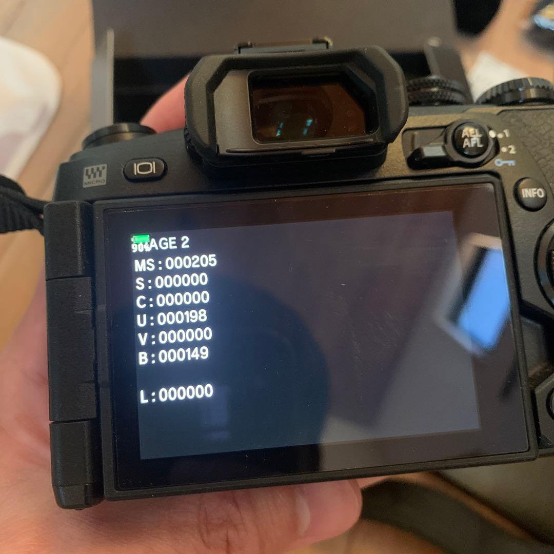 シャッター数 205】OLYMPUS OM-D E-M1 Mark II - メルカリ