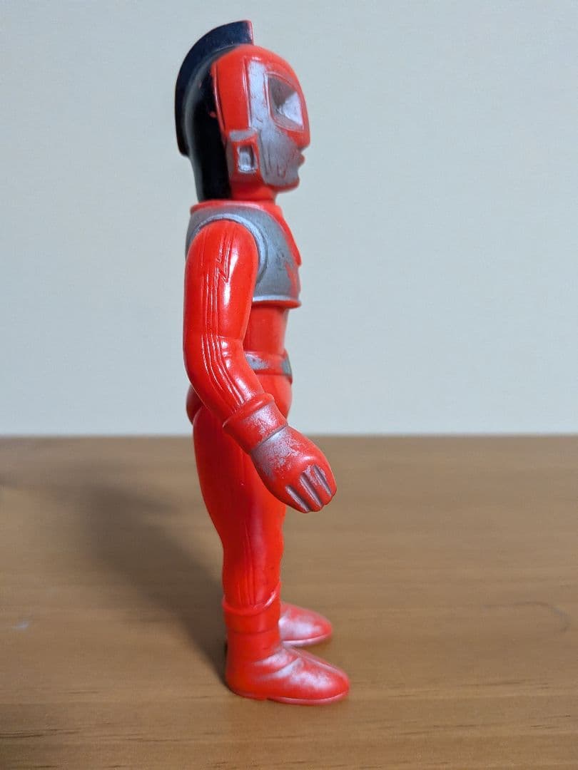 当時もの難あり】米澤玩具 ソフビ 突撃ヒューマン 右腕間着破損 - メルカリ