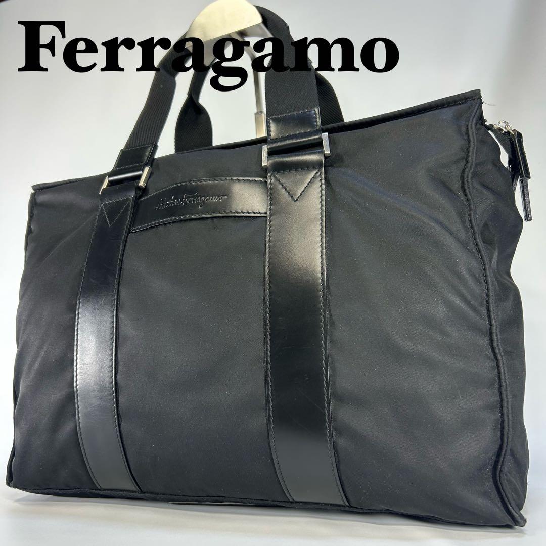 美品）フェラガモ ビジネスバッグ ブリーフケース レザー ナイロン 黒