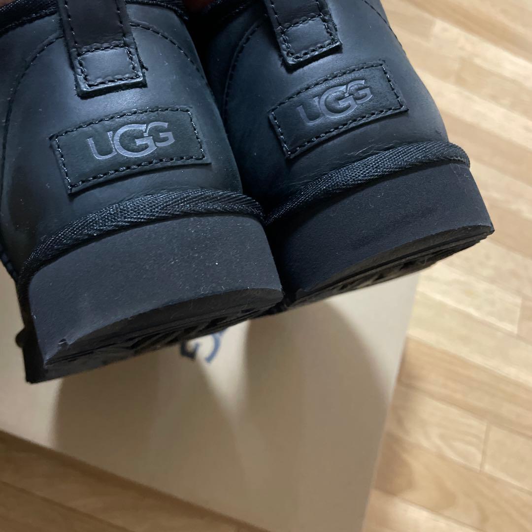 新作 完売品UGG クラッシックウルトラミニレザー ブラック23 ロン