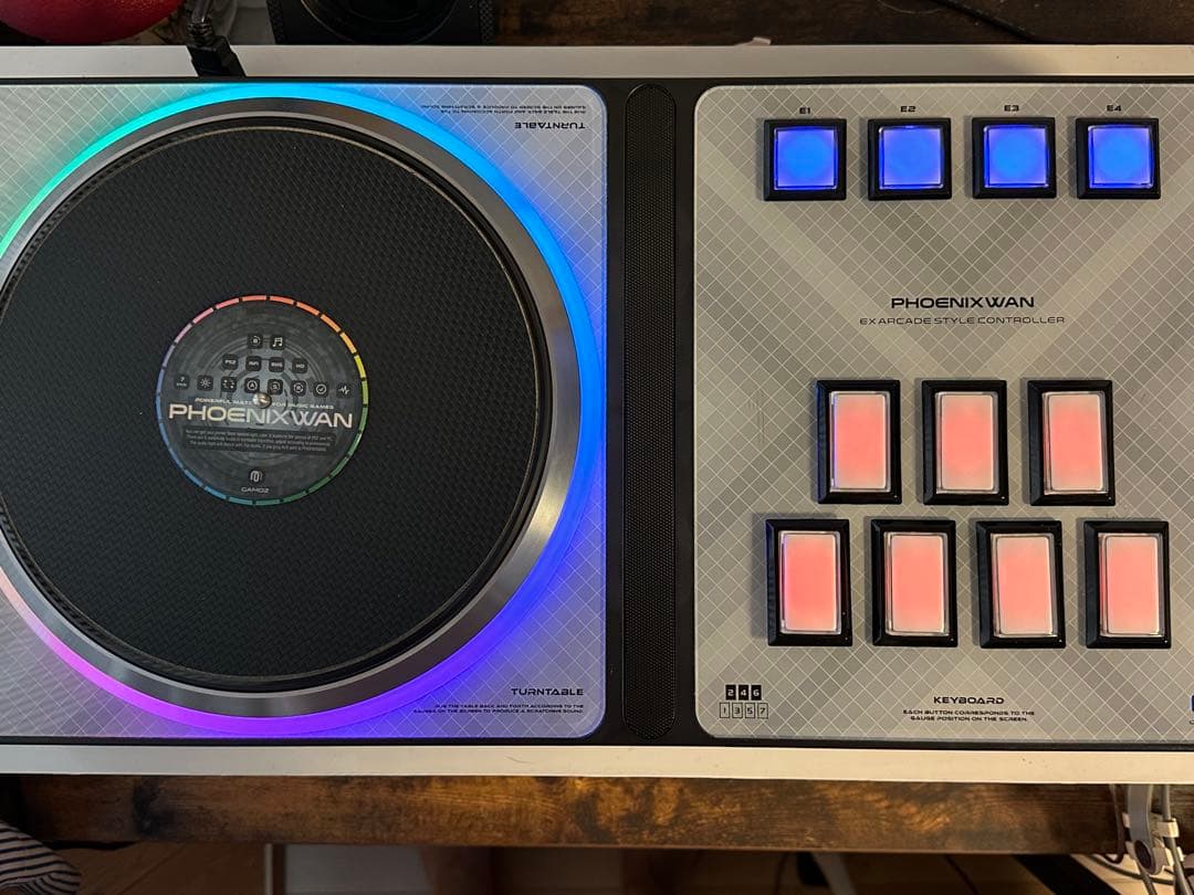 【せせせせ】【静音化済三和ボタン】PHOENIXWAN【旧モデル】 PHOENIXWANを静音ボタン化してついでに皿も変えてテセウスの