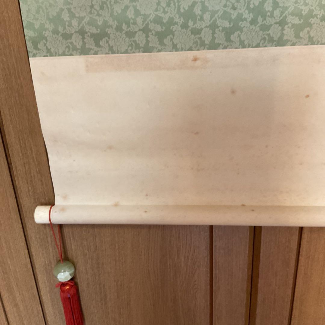 梅 荘 作 絹本 彩色 密画 《 芥子の花図 》 共箱 軸先鹿軸