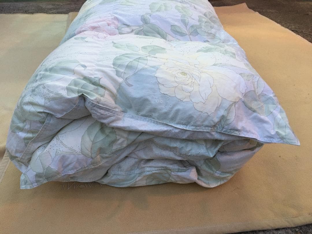 未使用 カーシーエンジョイ 羽毛掛ふとん EA-6665 1.3kg ハンガリー